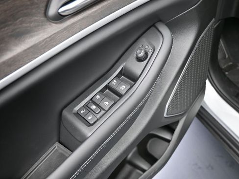 New 2026 Jeep Grand Cherokee Limited w/ Limited Altitude Package RWD image 14