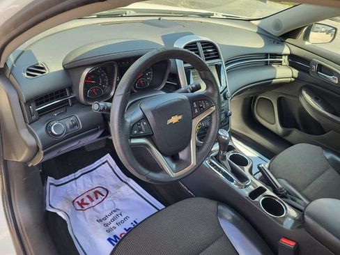 Used 2014 Chevrolet Malibu LT w/ Power Convenience Package FWD image 9