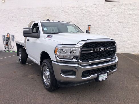 New 2024 RAM 2500 Tradesman w/ Chrome Appearance Group image 24
