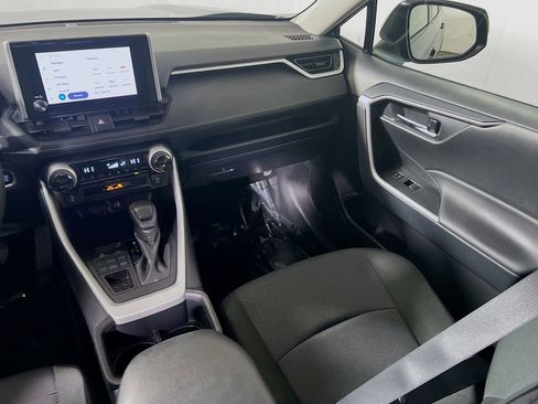 Certified 2025 Toyota RAV4 XLE image 21