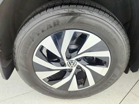 Used 2026 Volkswagen Tiguan S FWD image 74
