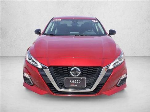Used 2022 Nissan Altima 2.5 SR AWD/4WD image 2