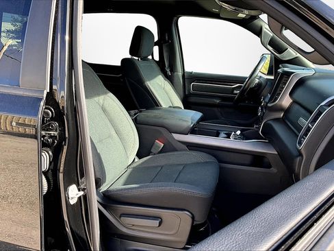 Used 2019 RAM 1500 Big Horn image 7