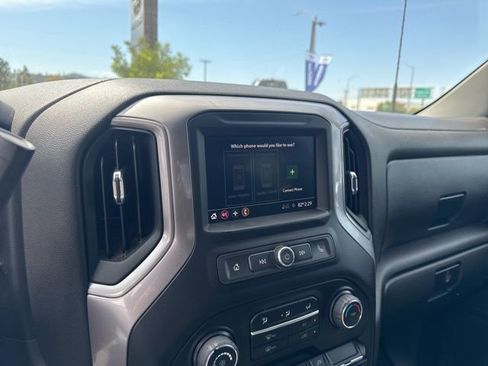 Used 2022 Chevrolet Silverado 2500 Custom w/ Custom Value Package AWD/4WD image 8