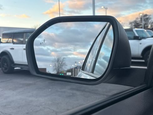 Used 2023 Ford Explorer XLT image 43