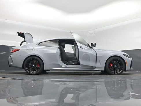 Used 2024 BMW M440i Coupe w/ Premium Package RWD image 7