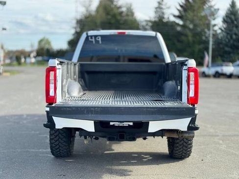 Used 2024 Ford F350 XLT AWD/4WD image 13