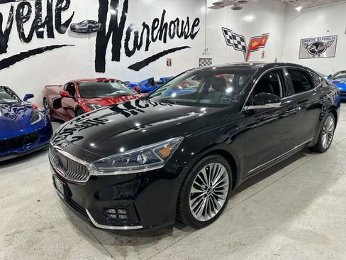 Used 2019 Kia Cadenza Limited image 24