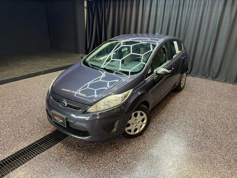 Used 2013 Ford Fiesta S w/ Convenience Pkg FWD image 2