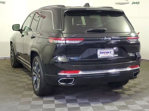 Used 2022 Jeep Grand Cherokee Overland w/ Luxury Tech Group IV image 4