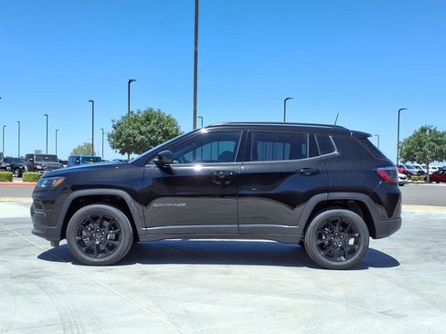 New 2025 Jeep Compass Latitude w/ Altitude Special Edition image 3