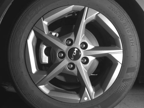 Used 2025 Kia K4 FWD image 12