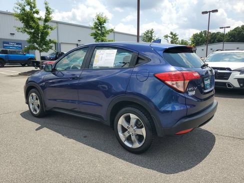 Used 2017 Honda HR-V LX image 4