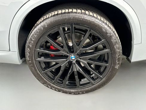 Certified 2024 BMW X5 sDrive40i w/ M Sport Package RWD image 32