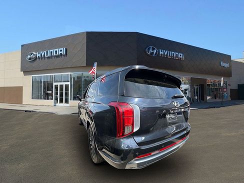 Used 2023 Hyundai Palisade Calligraphy AWD/4WD image 4
