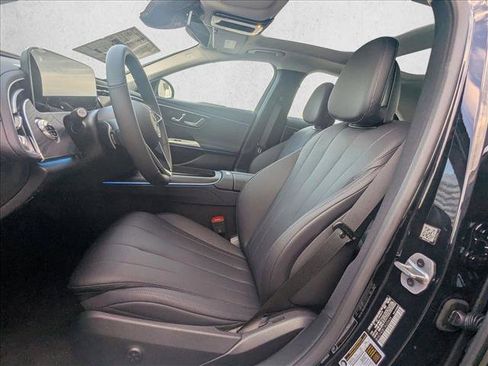 Used 2026 Mercedes-Benz E 350 Sedan image 13