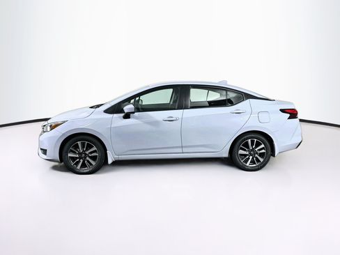Used 2024 Nissan Versa SV w/ Trunk Package FWD image 4