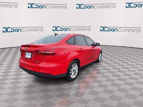 Used 2016 Ford Focus SE FWD image 8