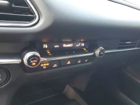 Used 2021 MAZDA CX-30 FWD 2.5 S w/ Premium Package image 22