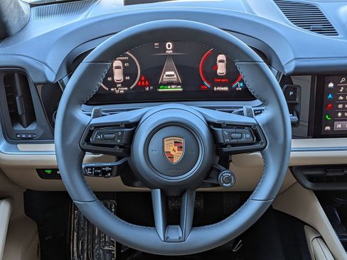 New 2026 Porsche Cayenne E-Hybrid image 15