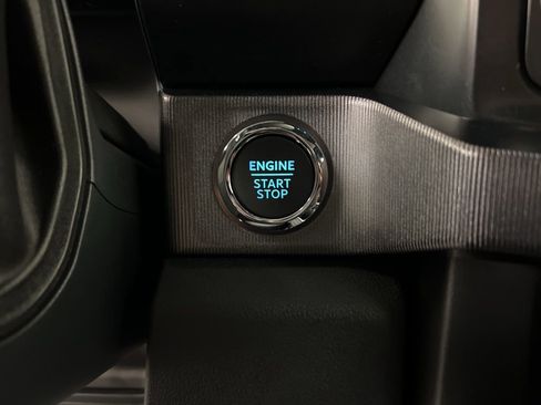 New 2026 Ford F250 Platinum AWD/4WD image 19
