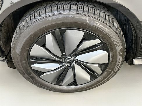 Used 2023 Nissan Ariya FWD image 11