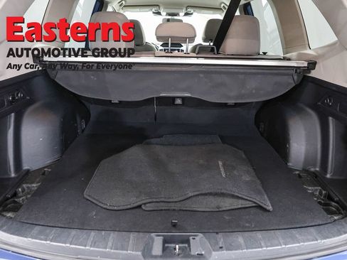 Used 2022 Subaru Forester AWD/4WD image 9