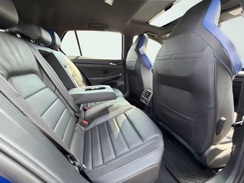 Used 2022 Volkswagen Golf R AWD/4WD image 24