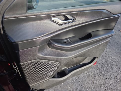 Used 2023 Jeep Grand Cherokee Altitude image 16