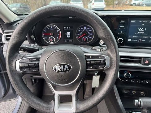 Used 2021 Kia K5 LX image 17