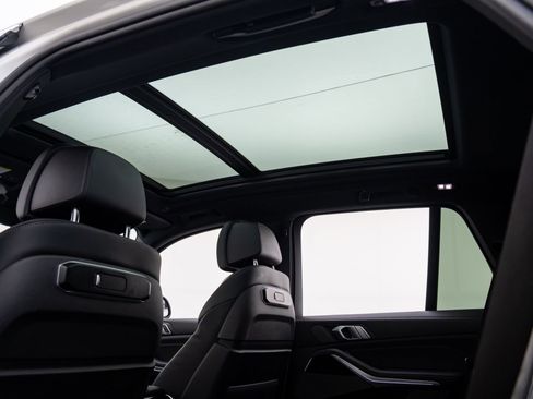 Certified 2025 BMW X5 xDrive50e image 18