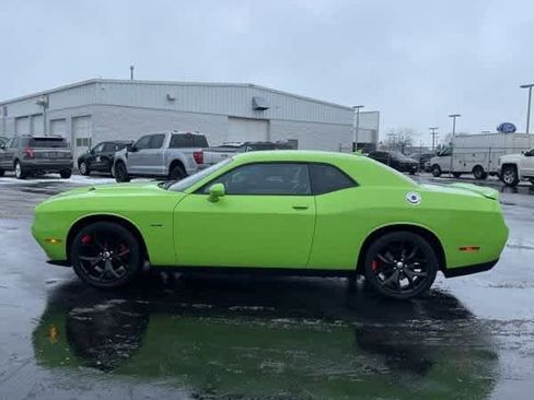 Used 2015 Dodge Challenger R/T Plus image 4