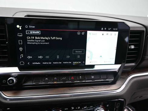 Used 2023 GMC Sierra 1500 SLT w/ SLT Convenience Package image 19