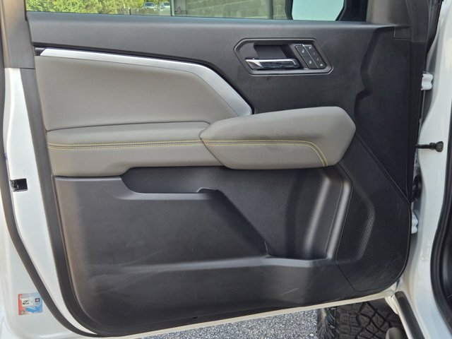 Used 2025 Chevrolet Colorado ZR2 w/ ZR2 Bison Edition AWD/4WD image 20