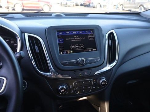 Used 2024 Chevrolet Equinox LT image 17