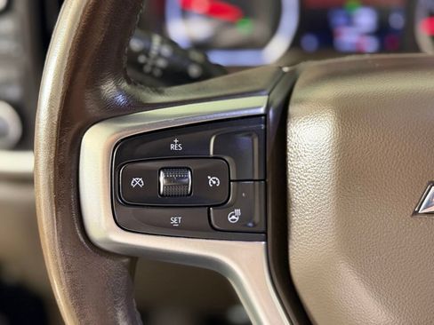 Used 2021 Chevrolet Silverado 1500 LT w/ Convenience Package II AWD/4WD image 26