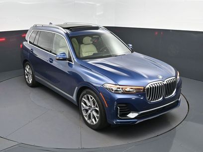 Used 2021 BMW X7 xDrive40i w/ Premium Package 2