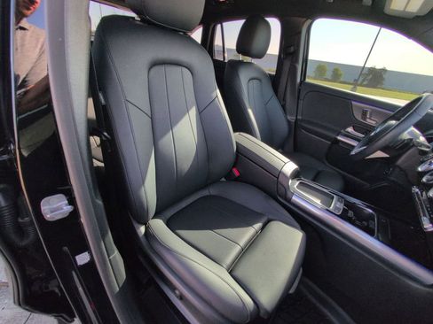 Used 2024 Mercedes-Benz GLA 250 4MATIC image 28