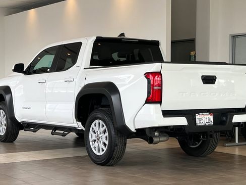 Certified 2024 Toyota Tacoma SR5 image 6
