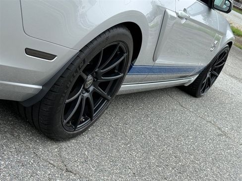 Used 2014 Ford Mustang Shelby GT500 w/ Equipment Group 821A RWD image 38
