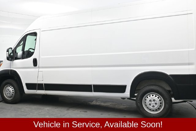 Used 2026 RAM ProMaster 2500 w/ Convenience Group FWD image 4