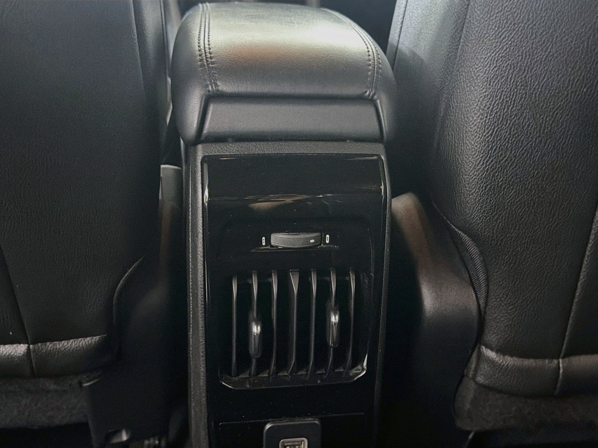 Used 2024 Jeep Compass Limited AWD/4WD image 25