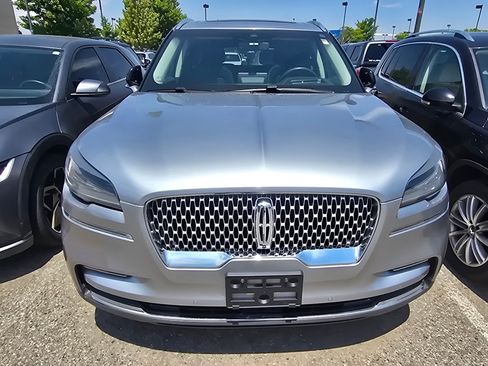 Used 2022 Lincoln Aviator Reserve w/ Equipment Group 201A AWD/4WD image 16