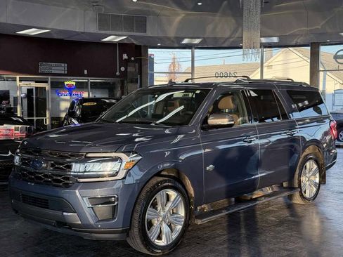 Used 2022 Ford Expedition Max King Ranch image 2