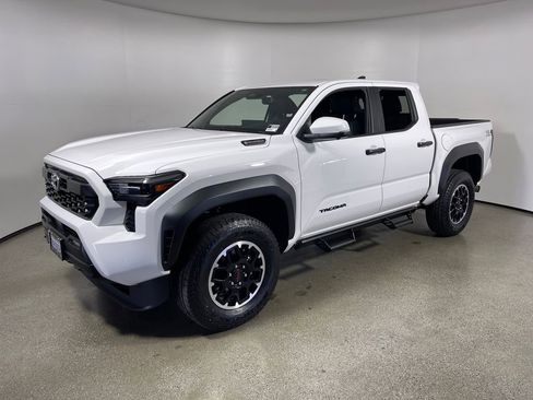 Certified 2025 Toyota Tacoma TRD Off-Road w/ TRD Off Road Premium Package image 7