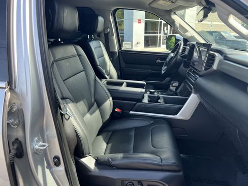 Used 2023 Toyota Tundra Limited AWD/4WD image 25