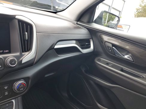 Used 2023 GMC Terrain SLT w/ LPO, Floor Liner Package AWD/4WD image 27