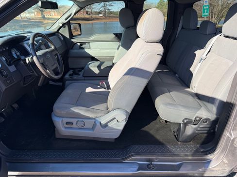 Used 2014 Ford F150 XLT w/ XLT Chrome Package image 11