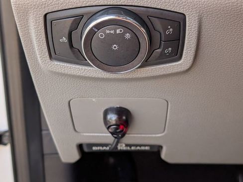 Used 2019 Ford F250 XLT image 36