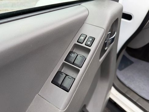 Used 2019 Nissan Frontier SV image 24